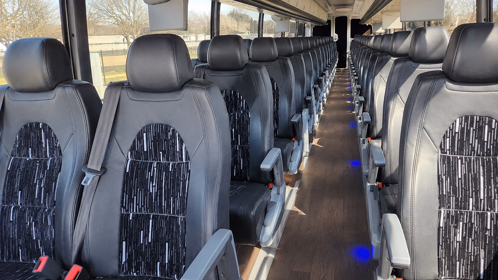 dearborn charter bus transportation to and from dearborn area airports