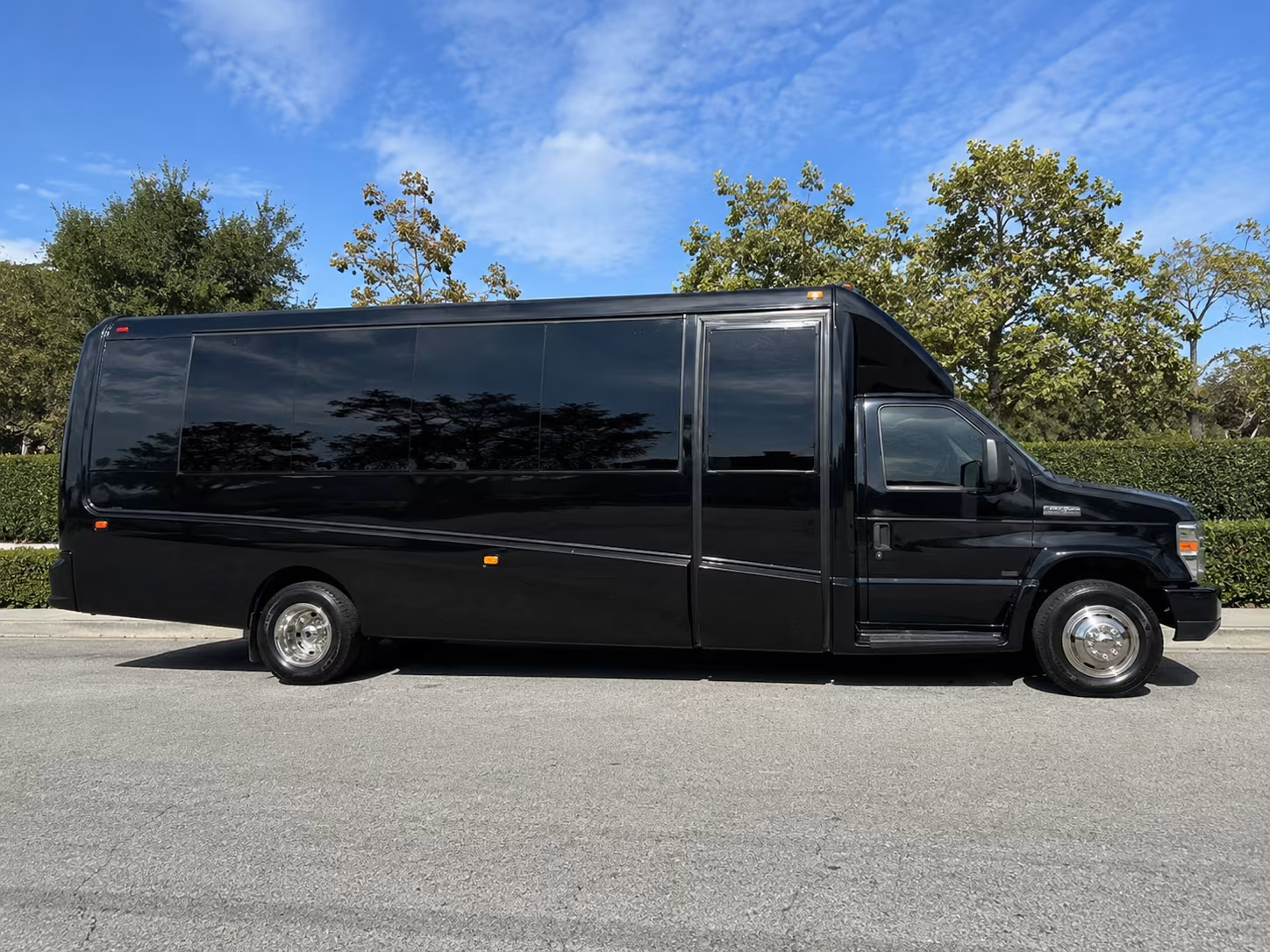 detroit wedding bus rentals for small and large celebrations