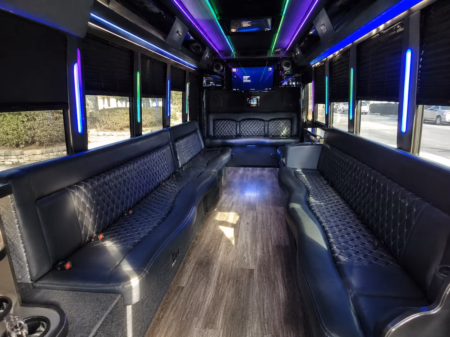 east lansing 15 passenger party bus interior