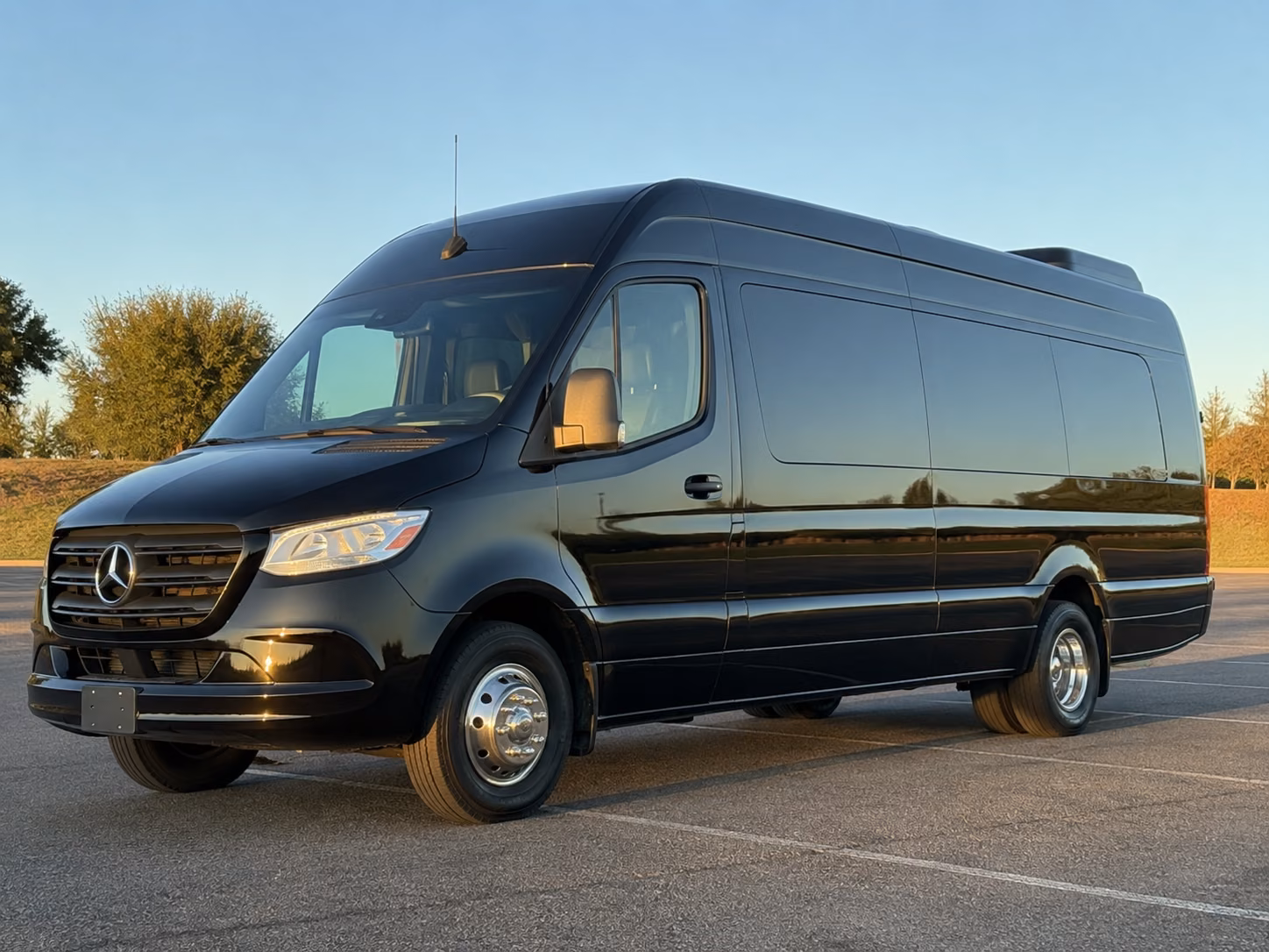 grand rapids rent a shuttle bus for your grand rapids employees