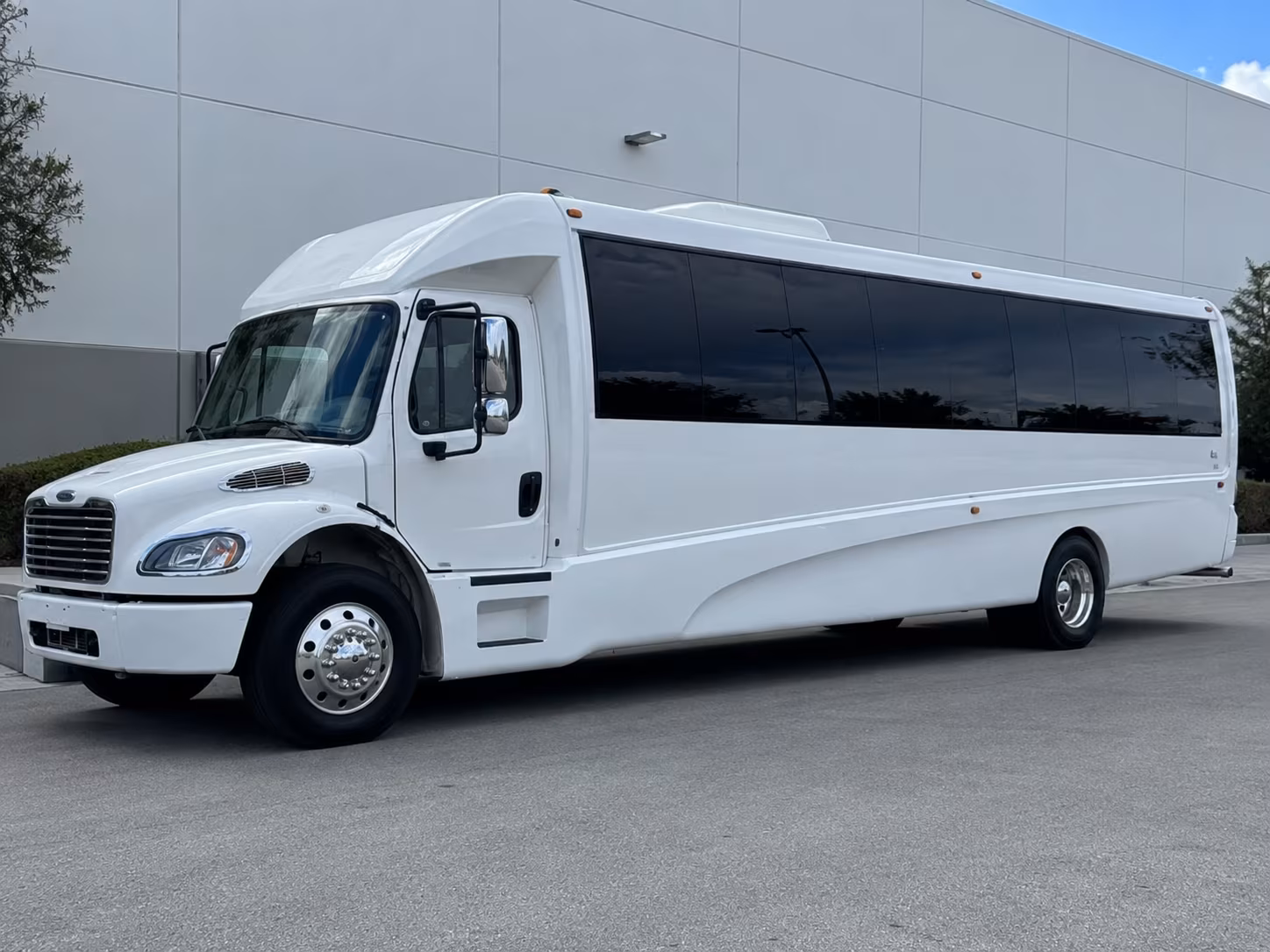 soaring eagle casino resort party bus rental